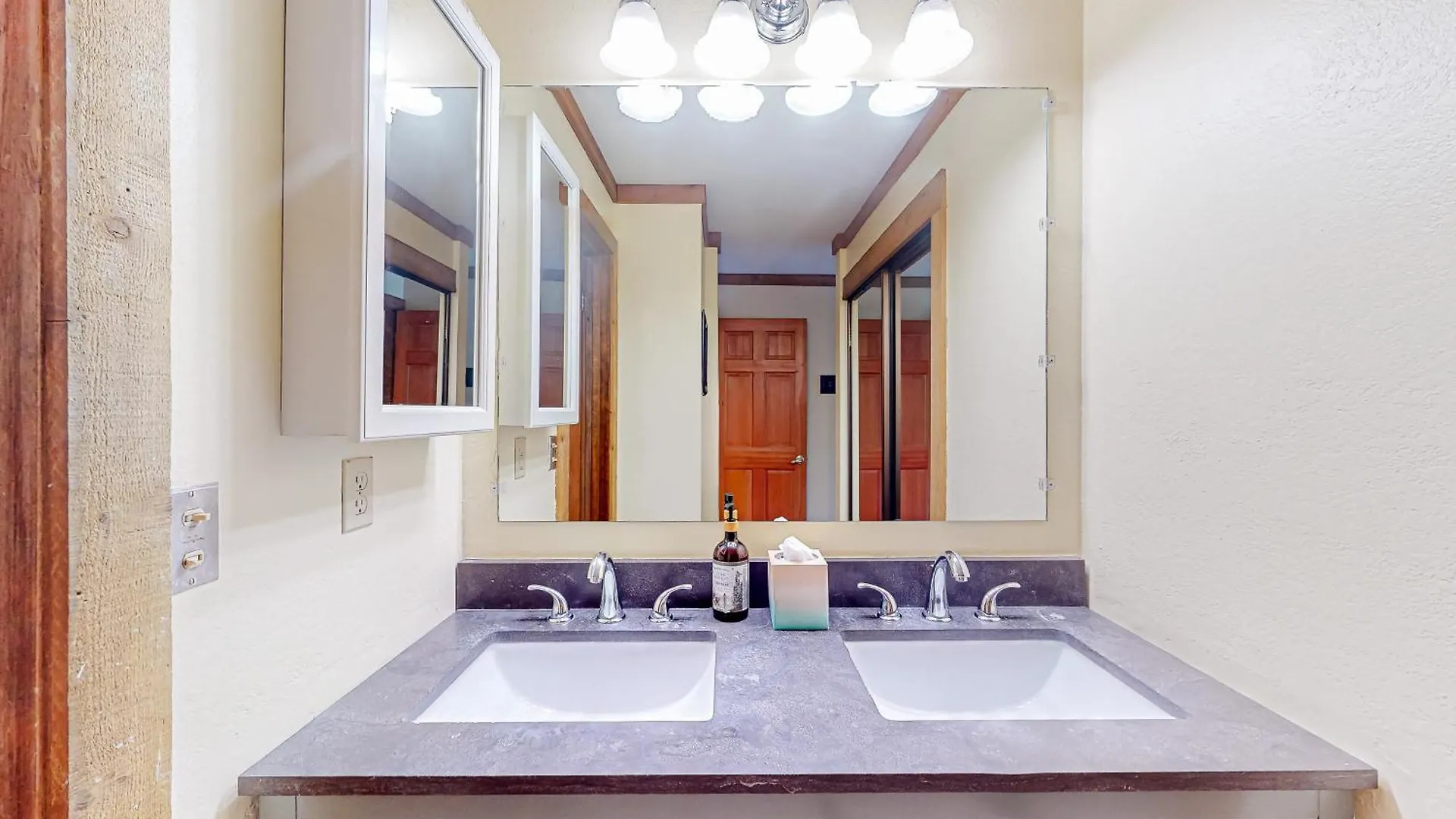 Mountainback 35 Apartment Mammoth Lakes 0*,  United States